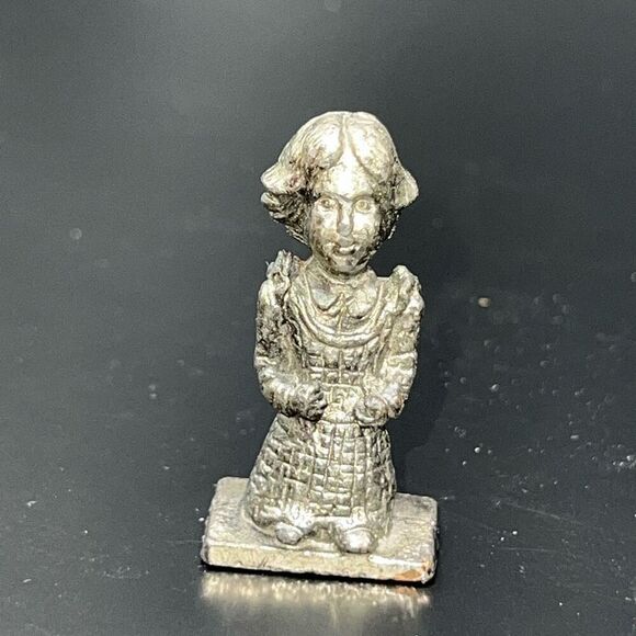Vintage Pewter Figurine Figure Girl Singing Christmas Carol Handcrafted USA - Picture 1 of 7